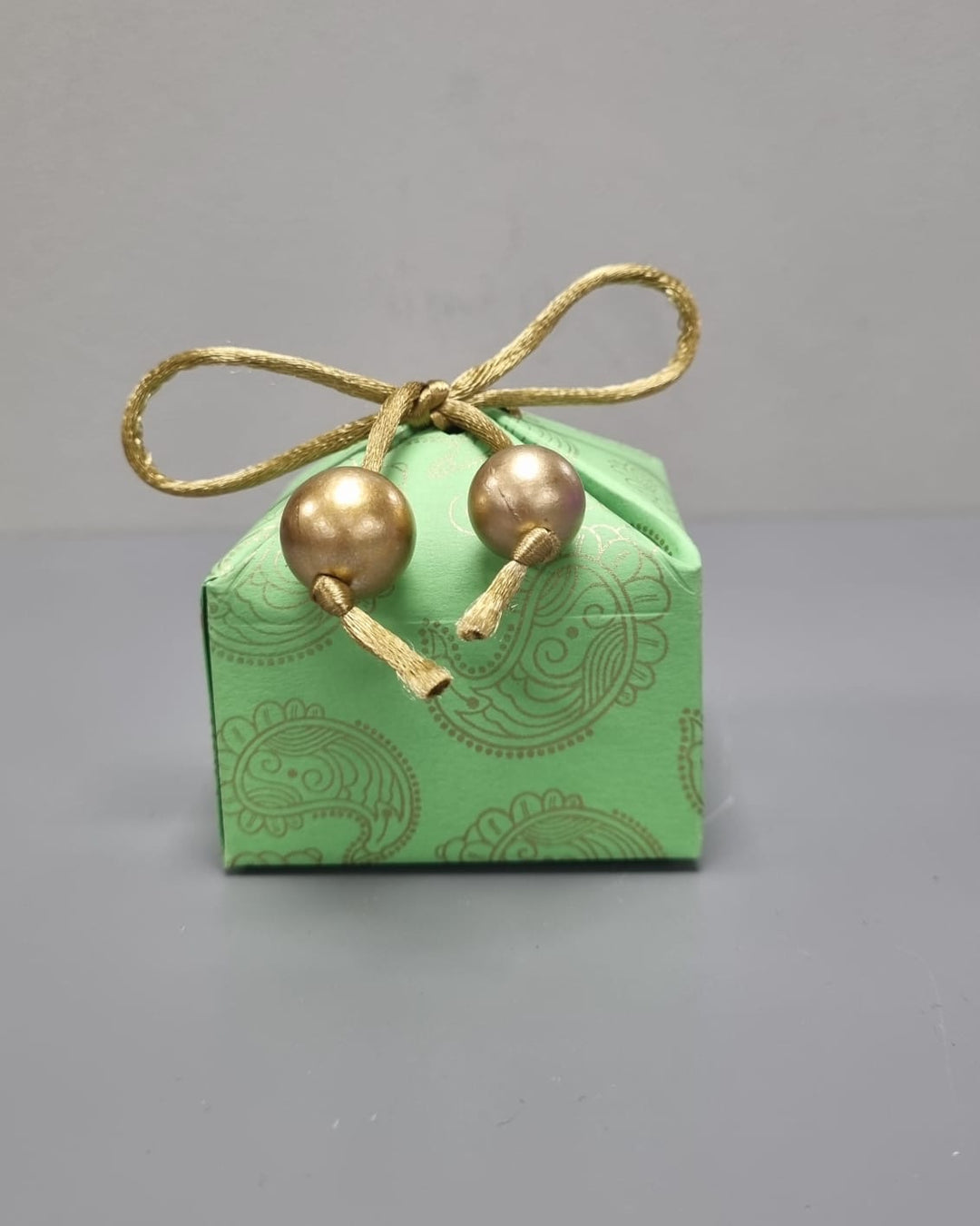 Green Paisley Pyramid Gift Box - Mini