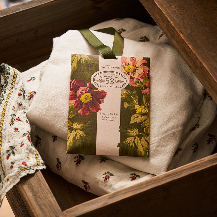Scented Sachet - Laura Ashley  No.53 – Daffodils and Wild Flowers