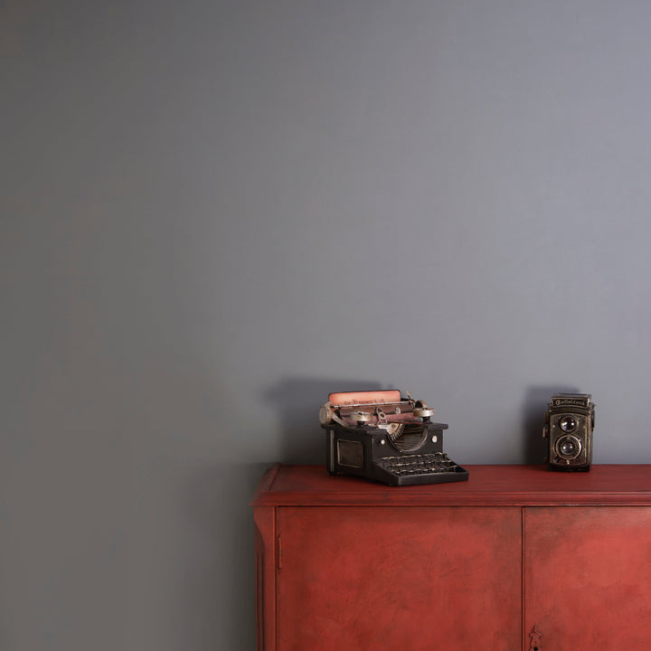 Gentlemens Club - Peel & Stick Paint Sample