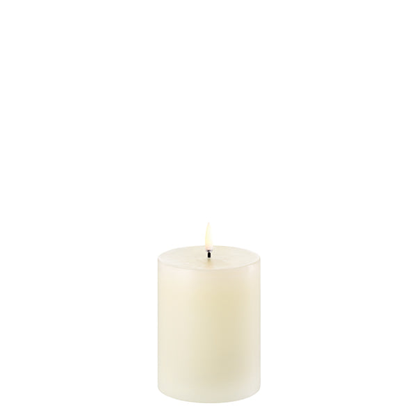 LED Pillar Candle - Ivory Smooth 7.8 x 10cm