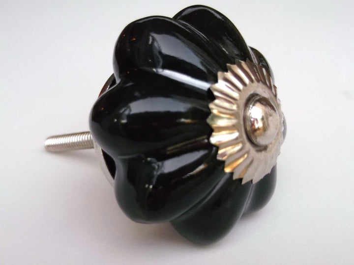 Black Flower Knob