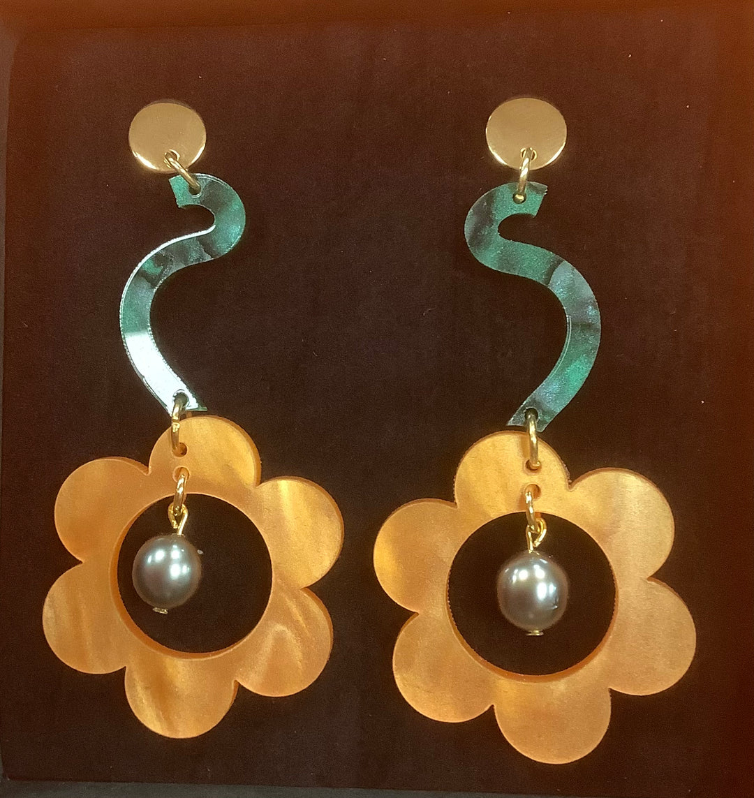 Pearl Daisy Drops - Orange