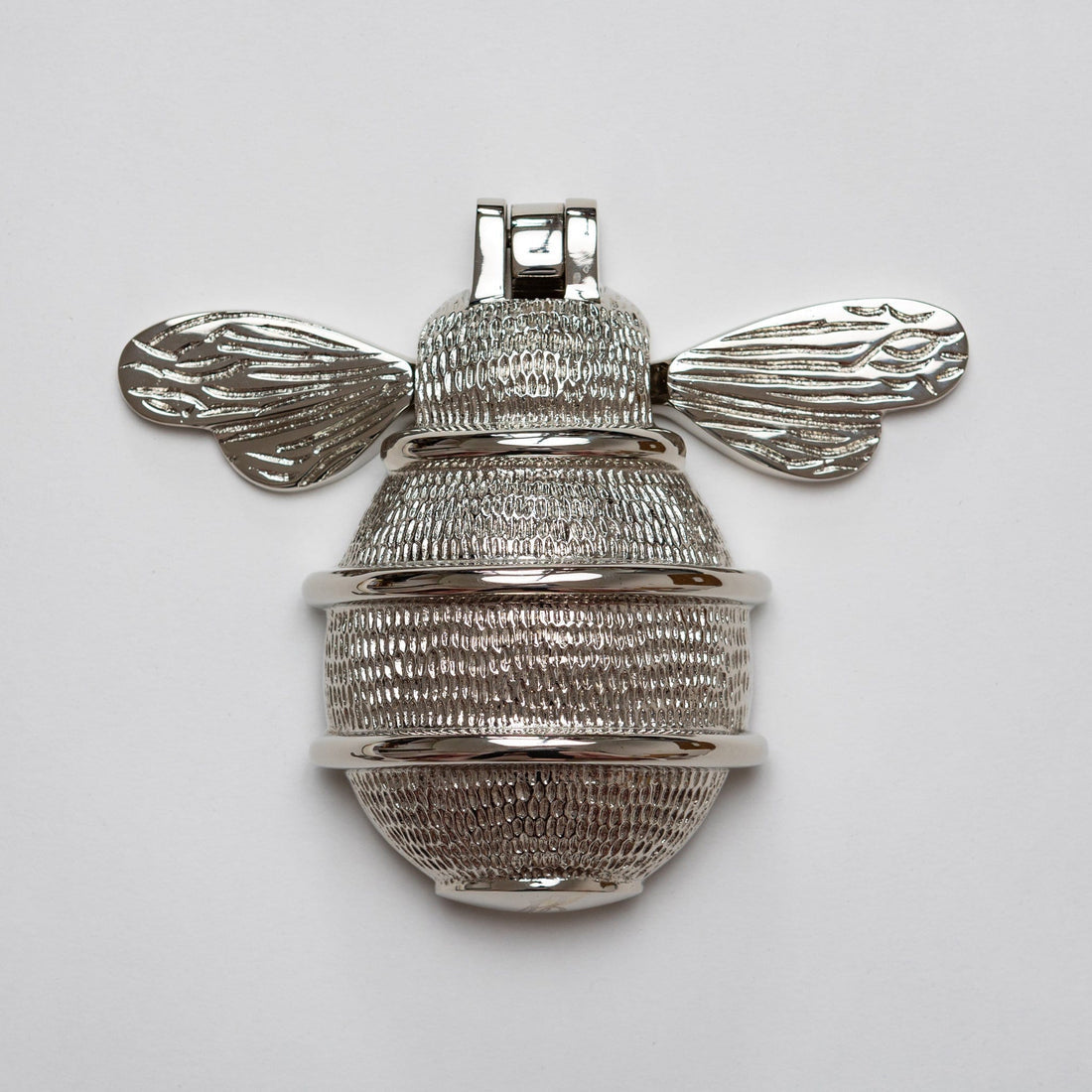 Queen Bee Premium Size Door Knocker - Nickel