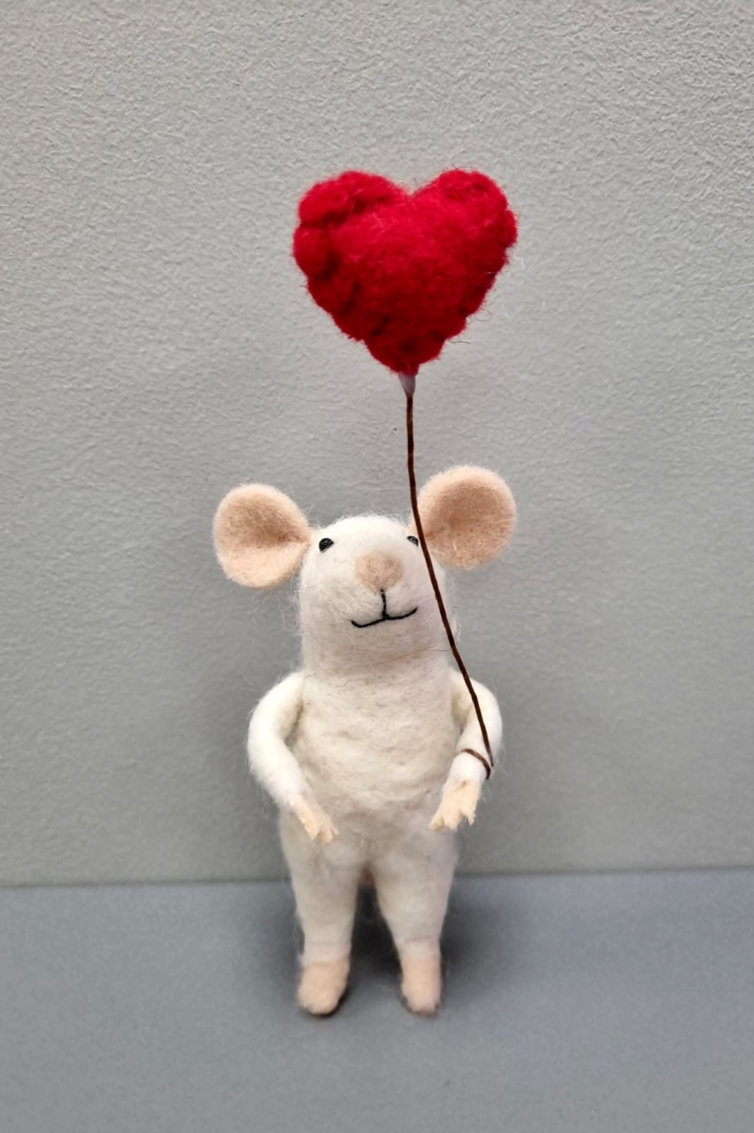 Love Balloon Mouse Standing Decoration