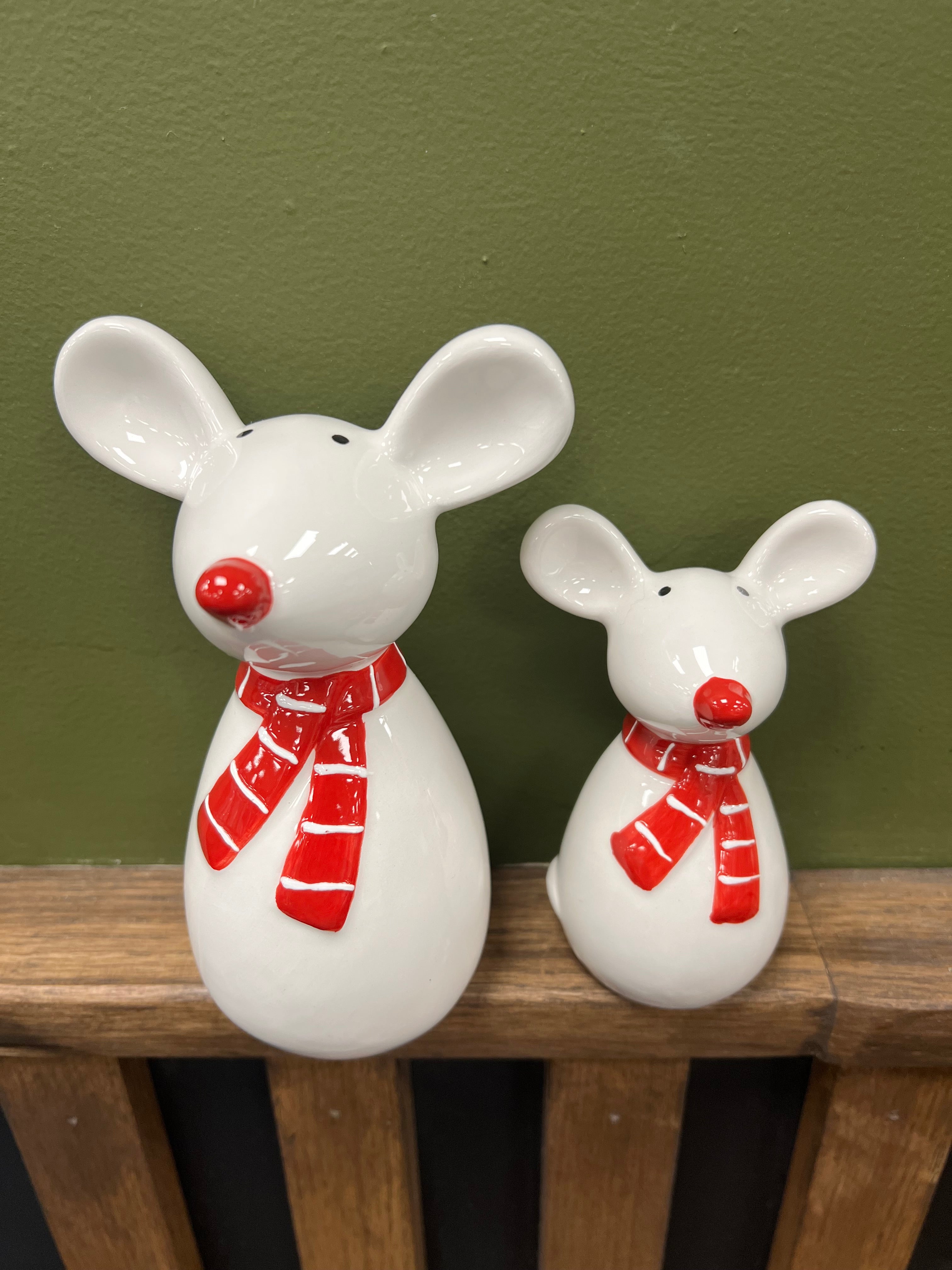 Christmas Mouse with a Scarf