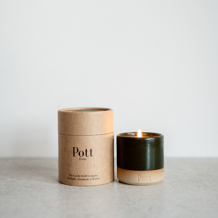 Holly Pot Candle - Fir