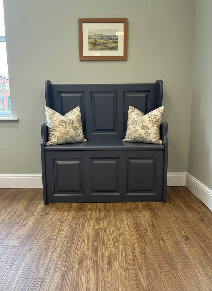 Pine Settle (Monk's bench)