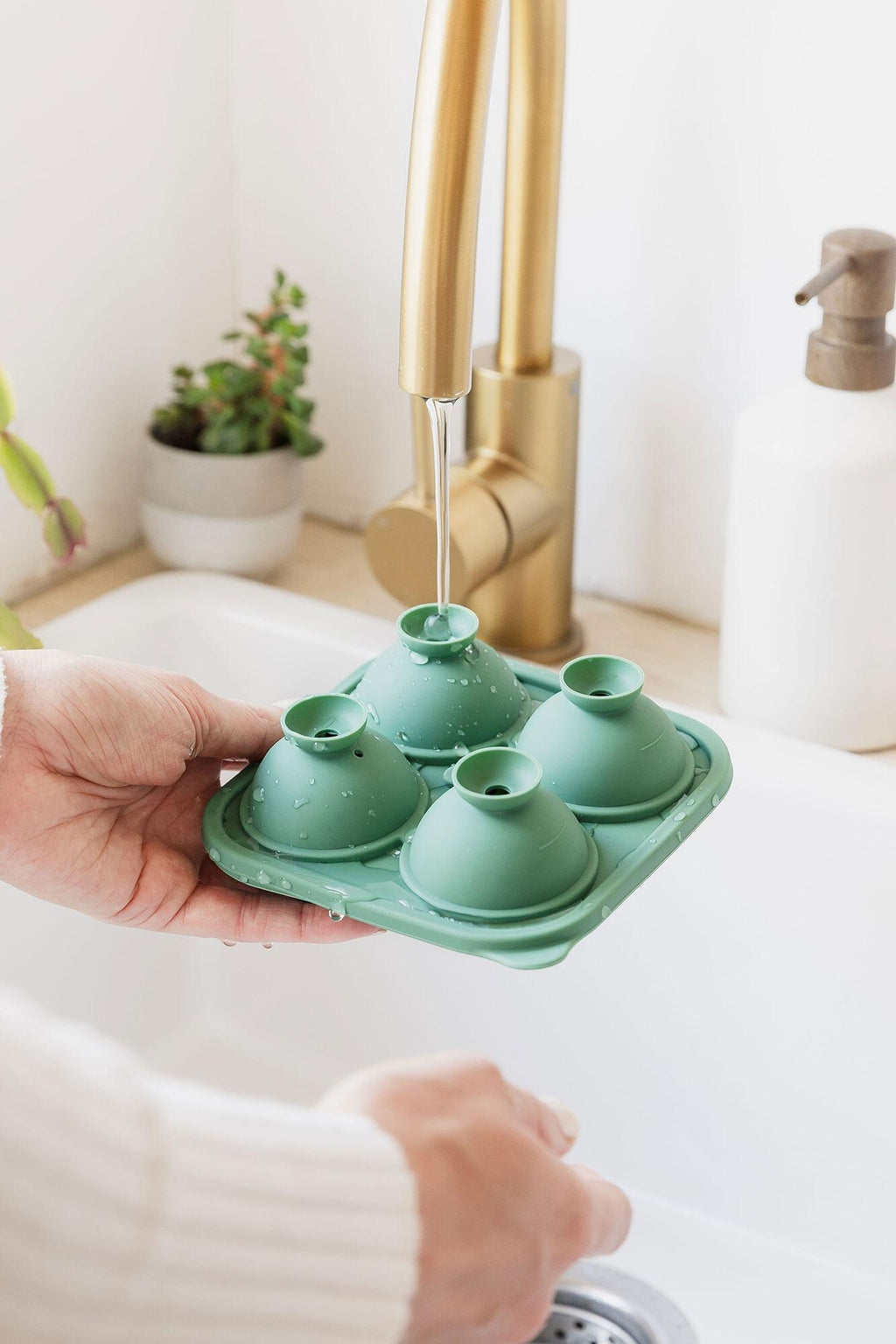 Golf Ball Ice Cube Tray