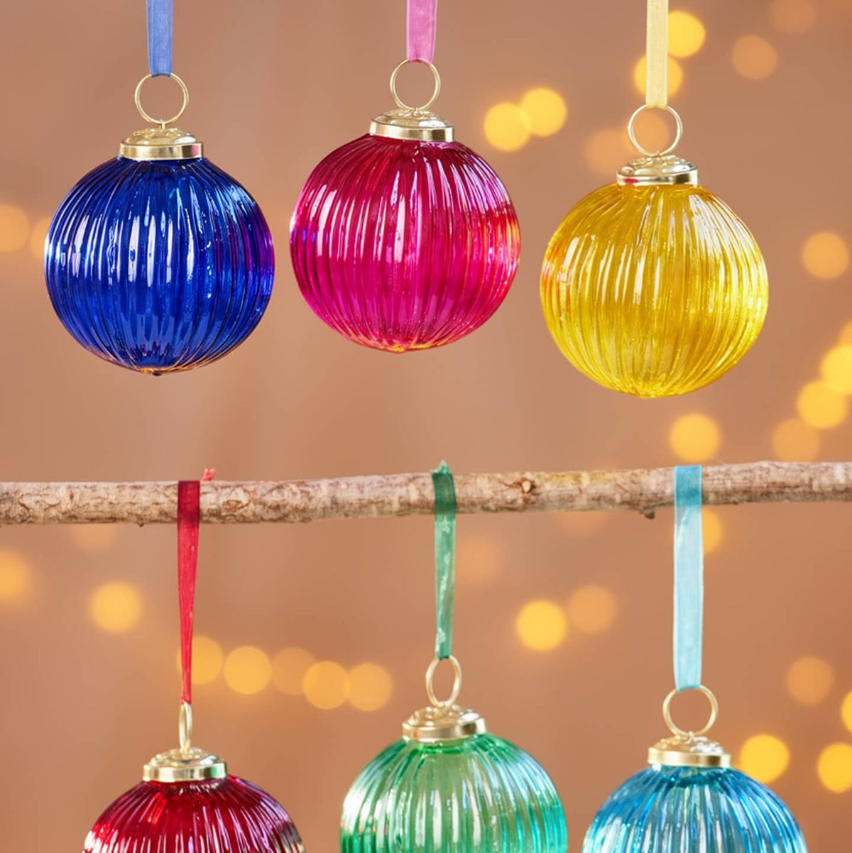 Glass Ribbed Bauble