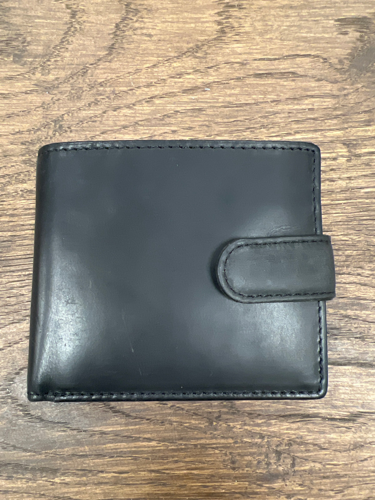 Leather Black Oil Pull Up Wallet Card With Centre Over Flap