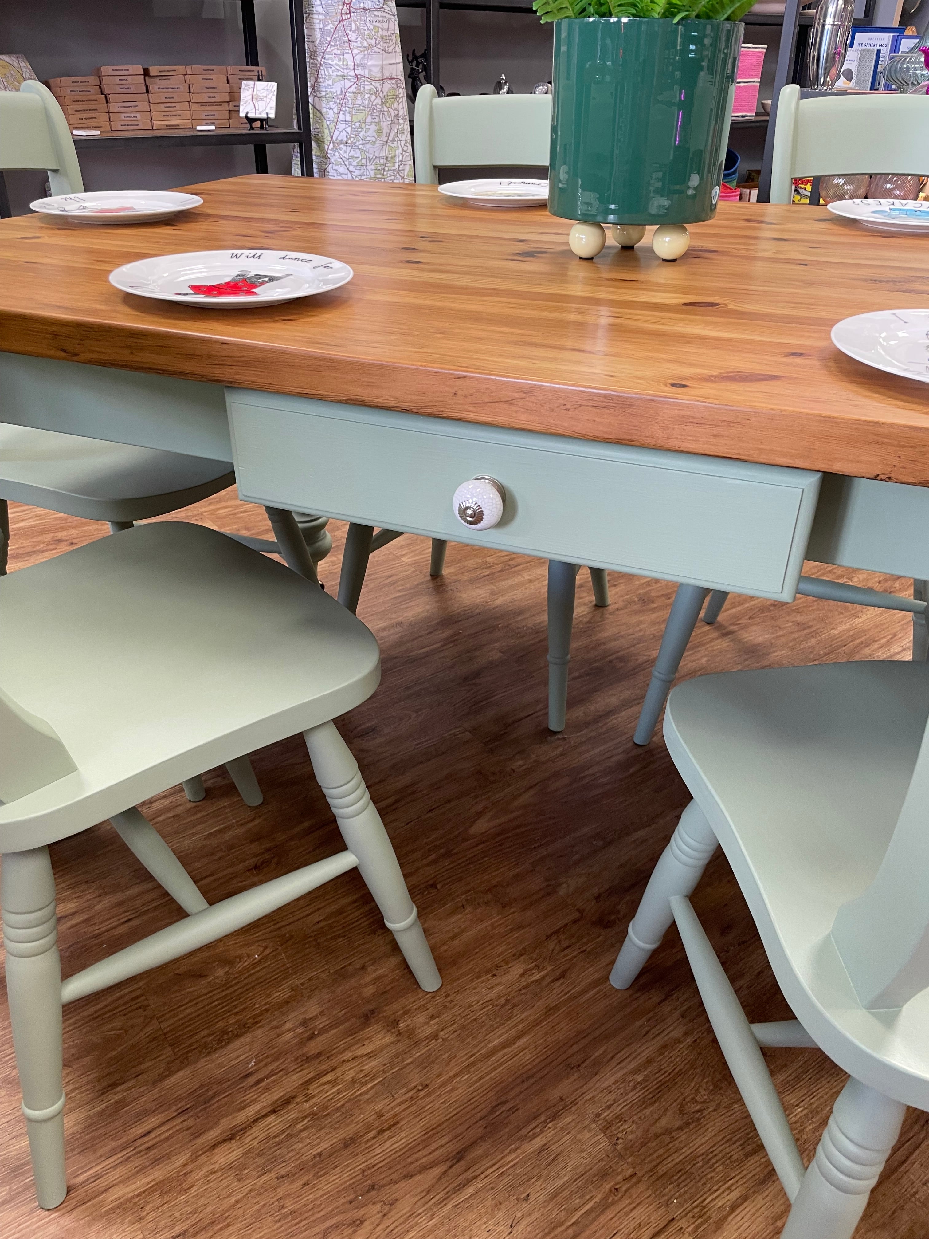 Farmhouse Dining Table and 6 Chairs