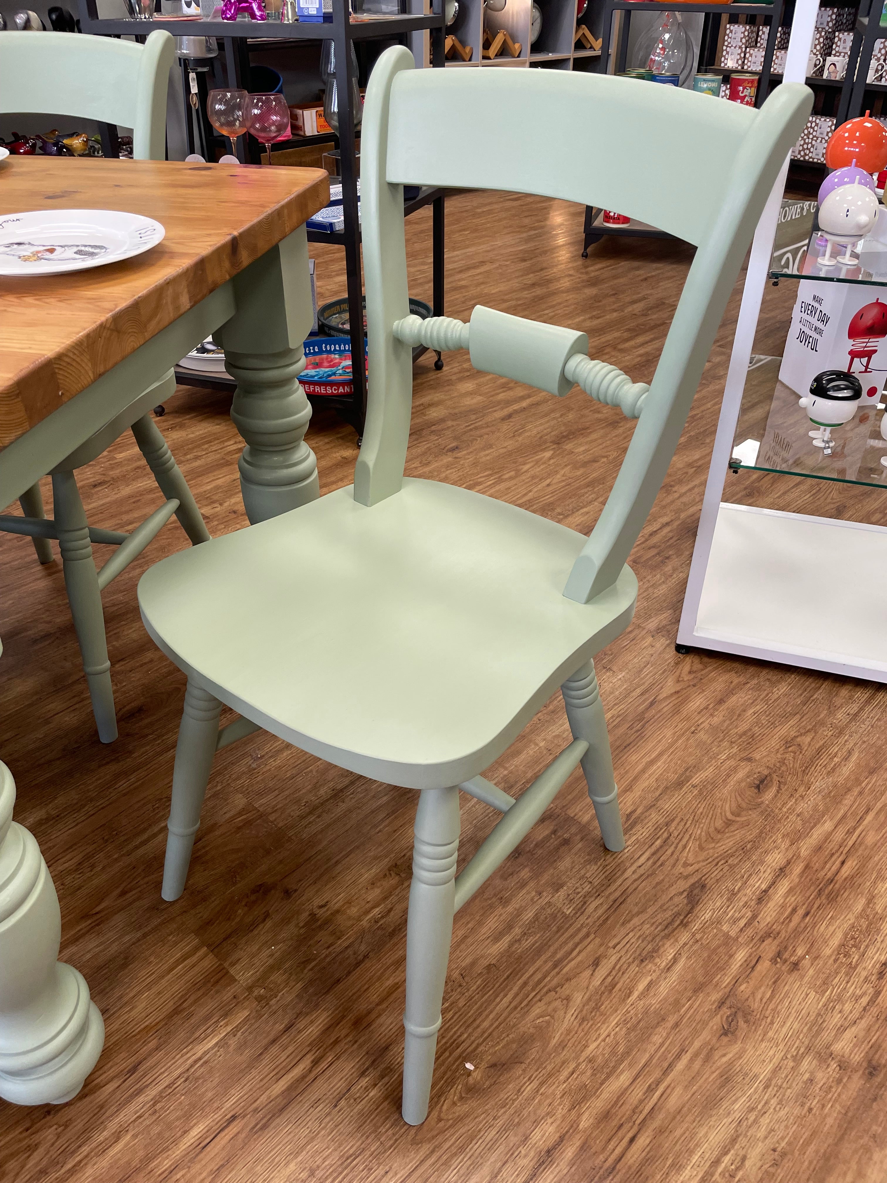Farmhouse Dining Table and 6 Chairs
