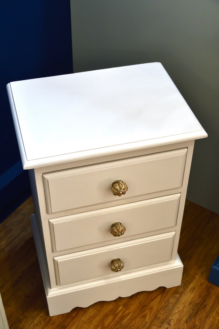 Pine Bedside Chest
