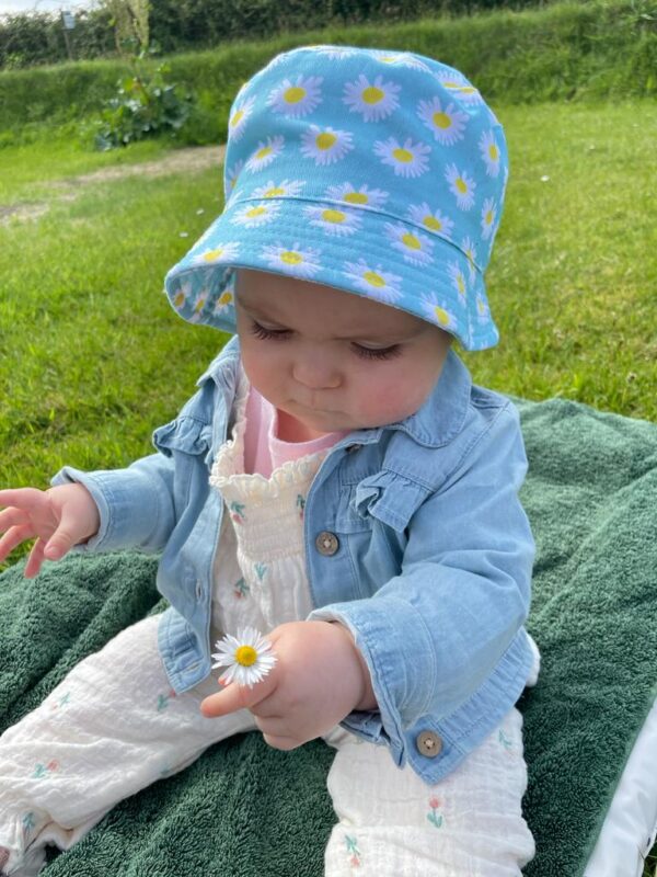 Child's Sun Hat - Daisies