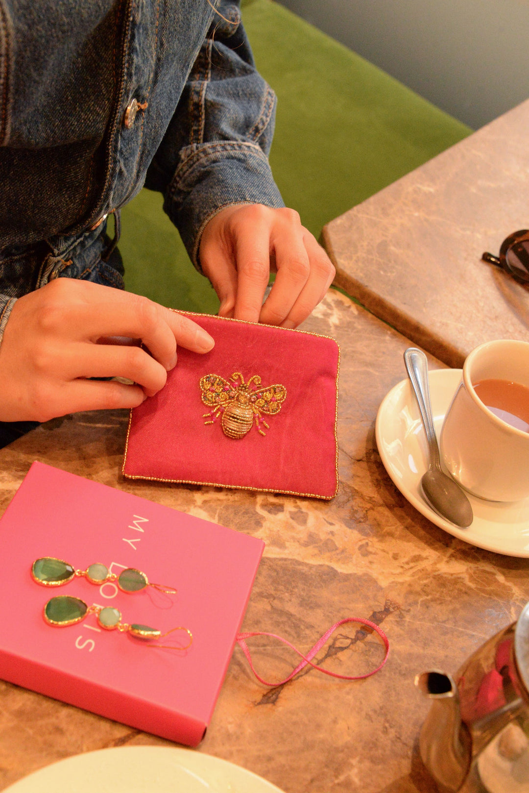 Gold And Pink Bee Beaded Coin Purse