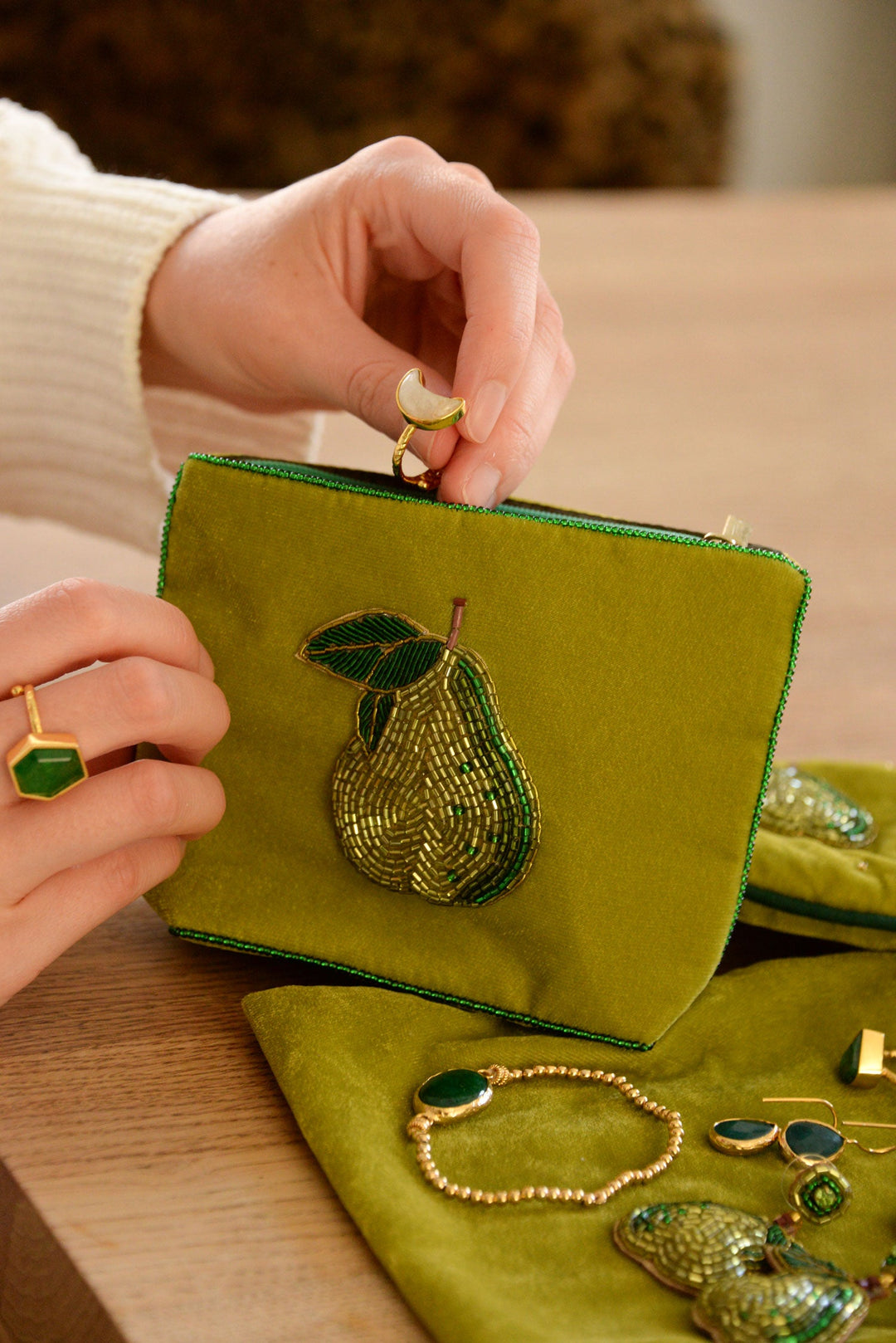 Green Pear Beaded Purse