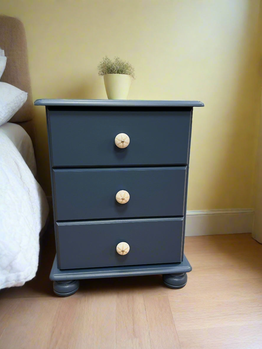 Pine Bedside Chest