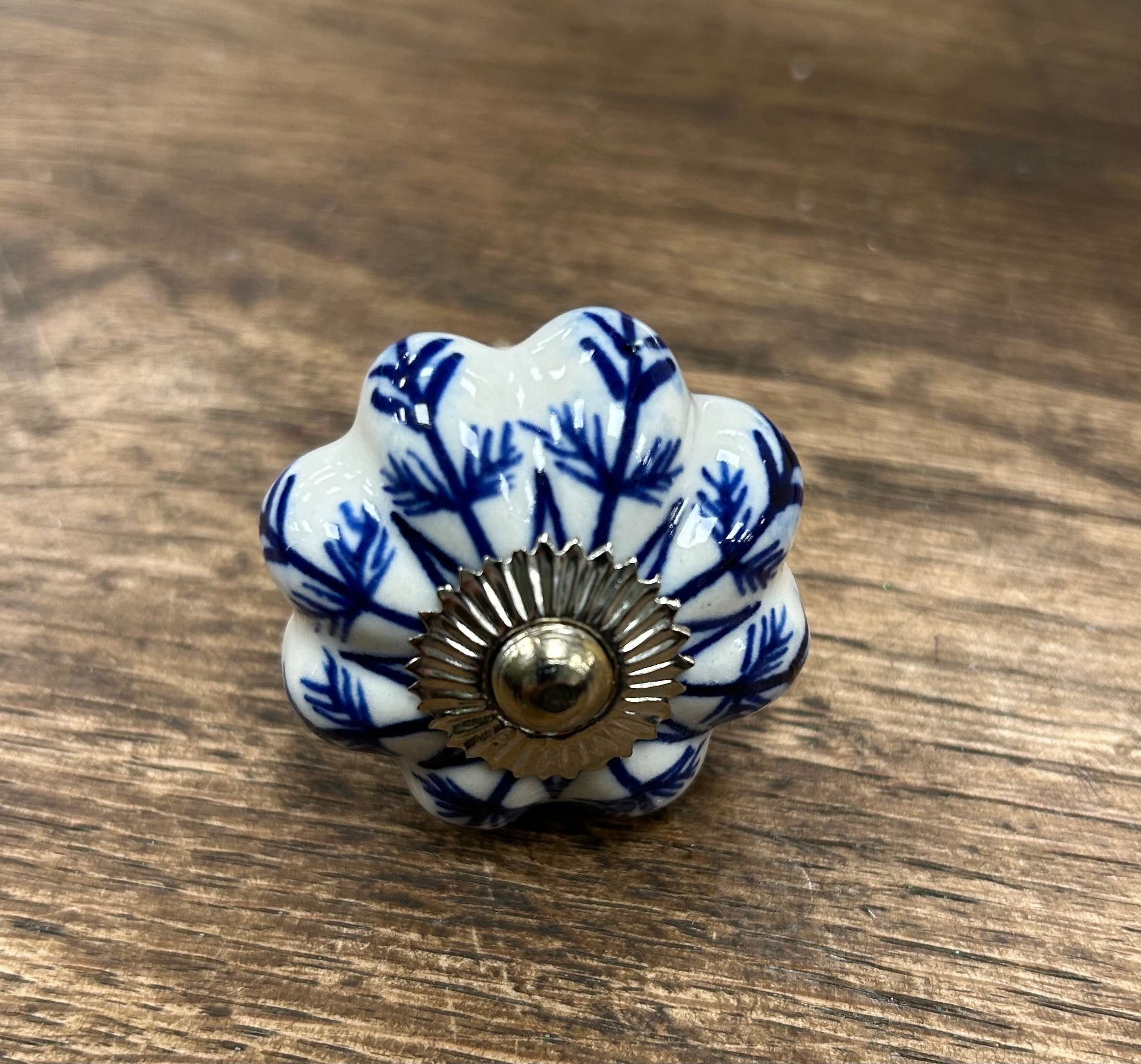 Blue Leaf Knob