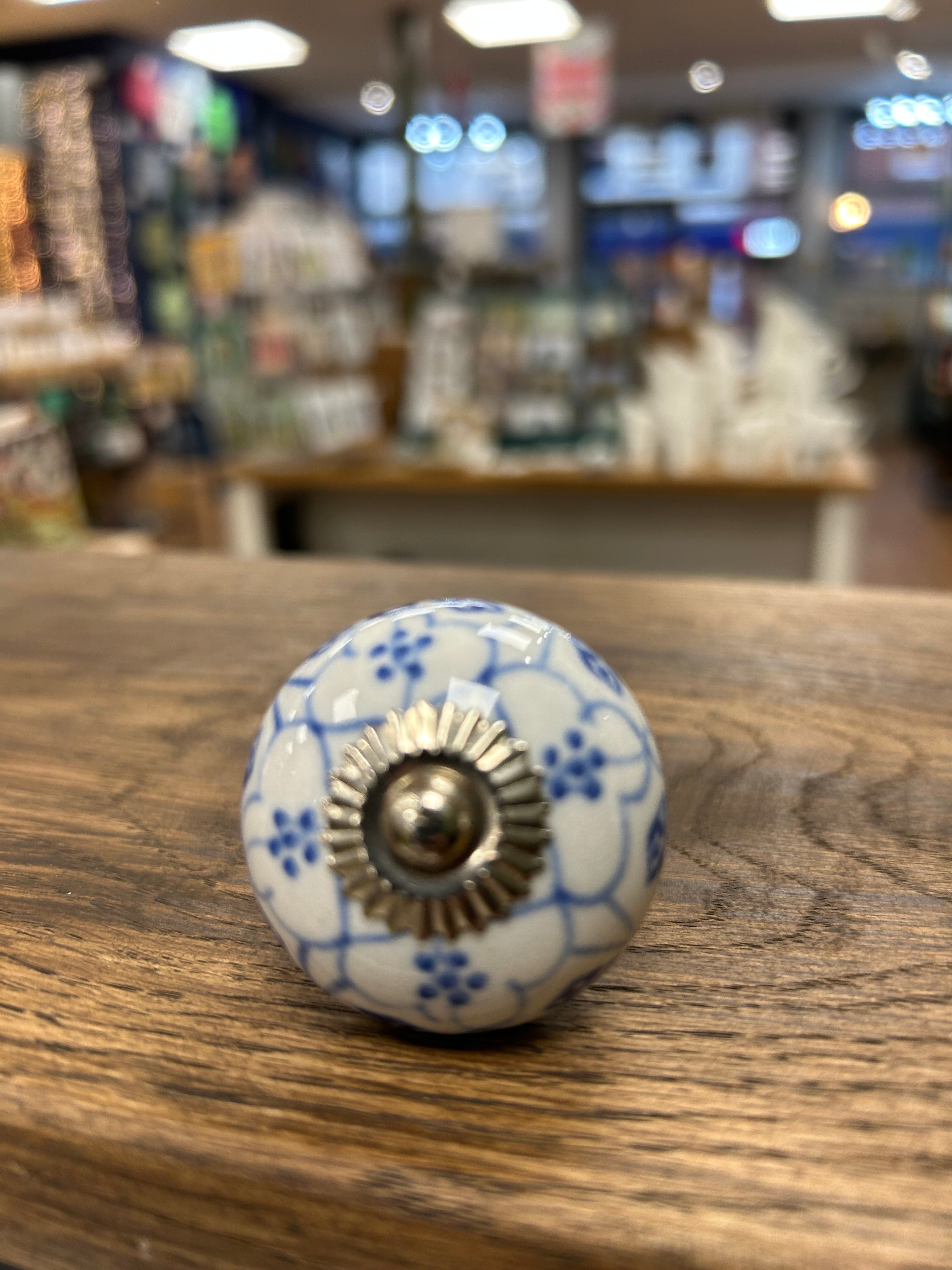White and Blue Flower Patterned Knob
