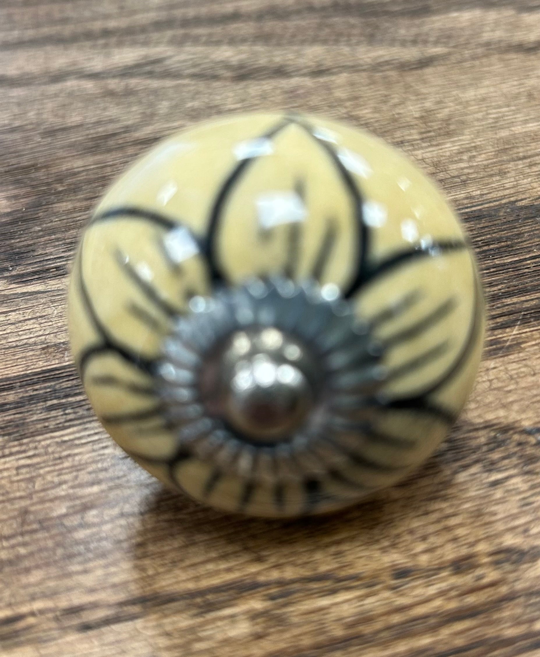 Beige and Black Flower Knob
