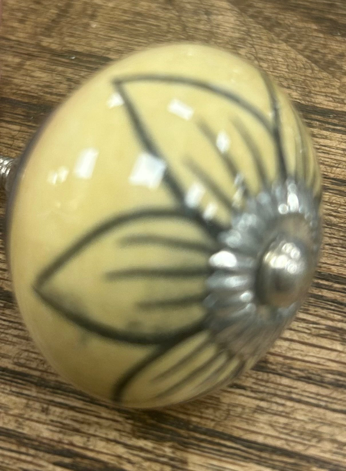 Light Brown and Black Flower Knob - Shiny