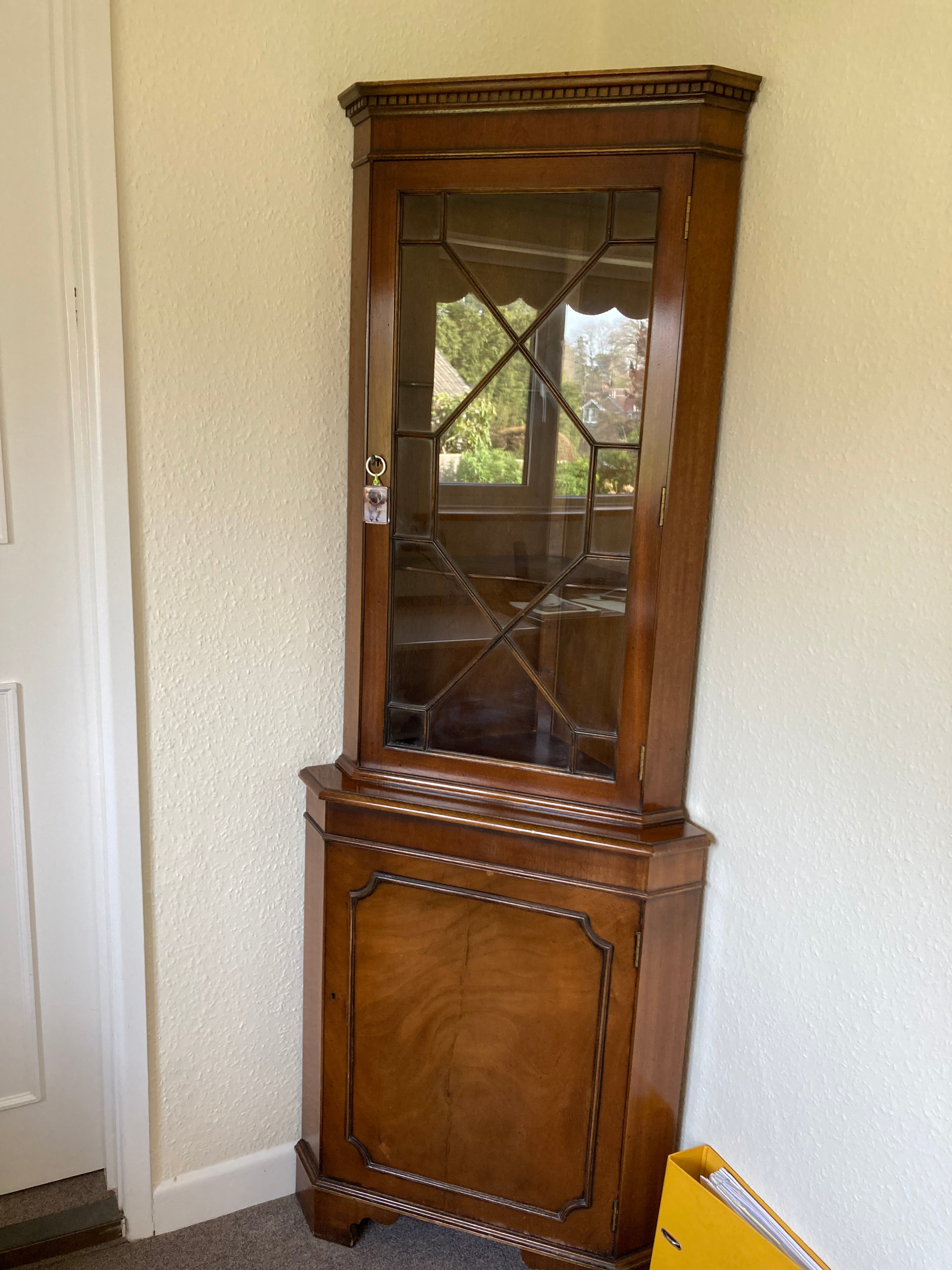 Corner Unit