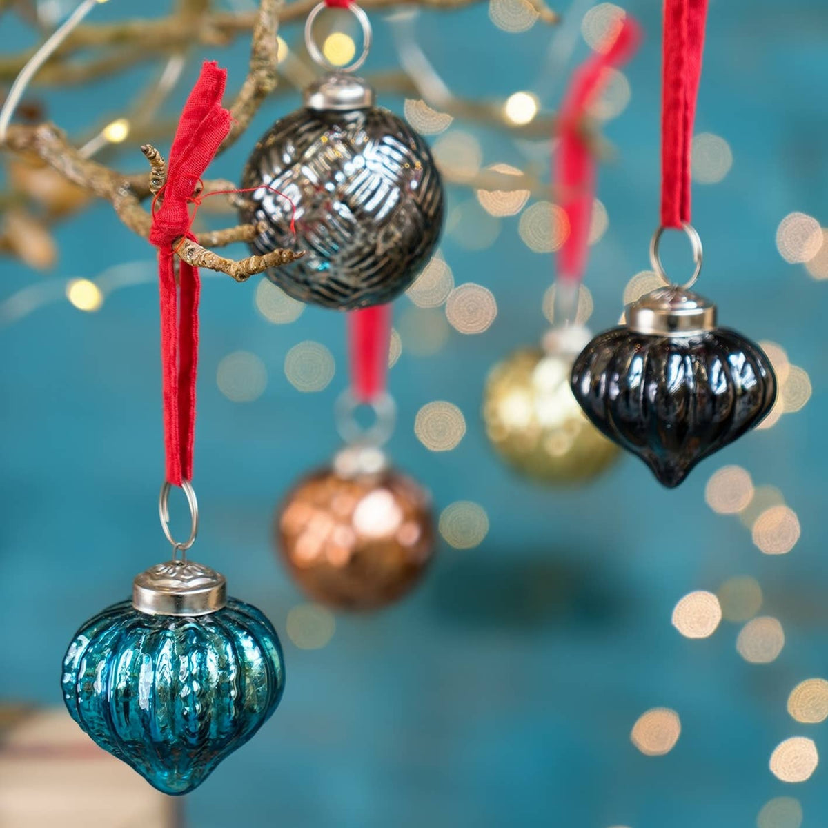 Bimala Coloured Recycled Glass Bauble