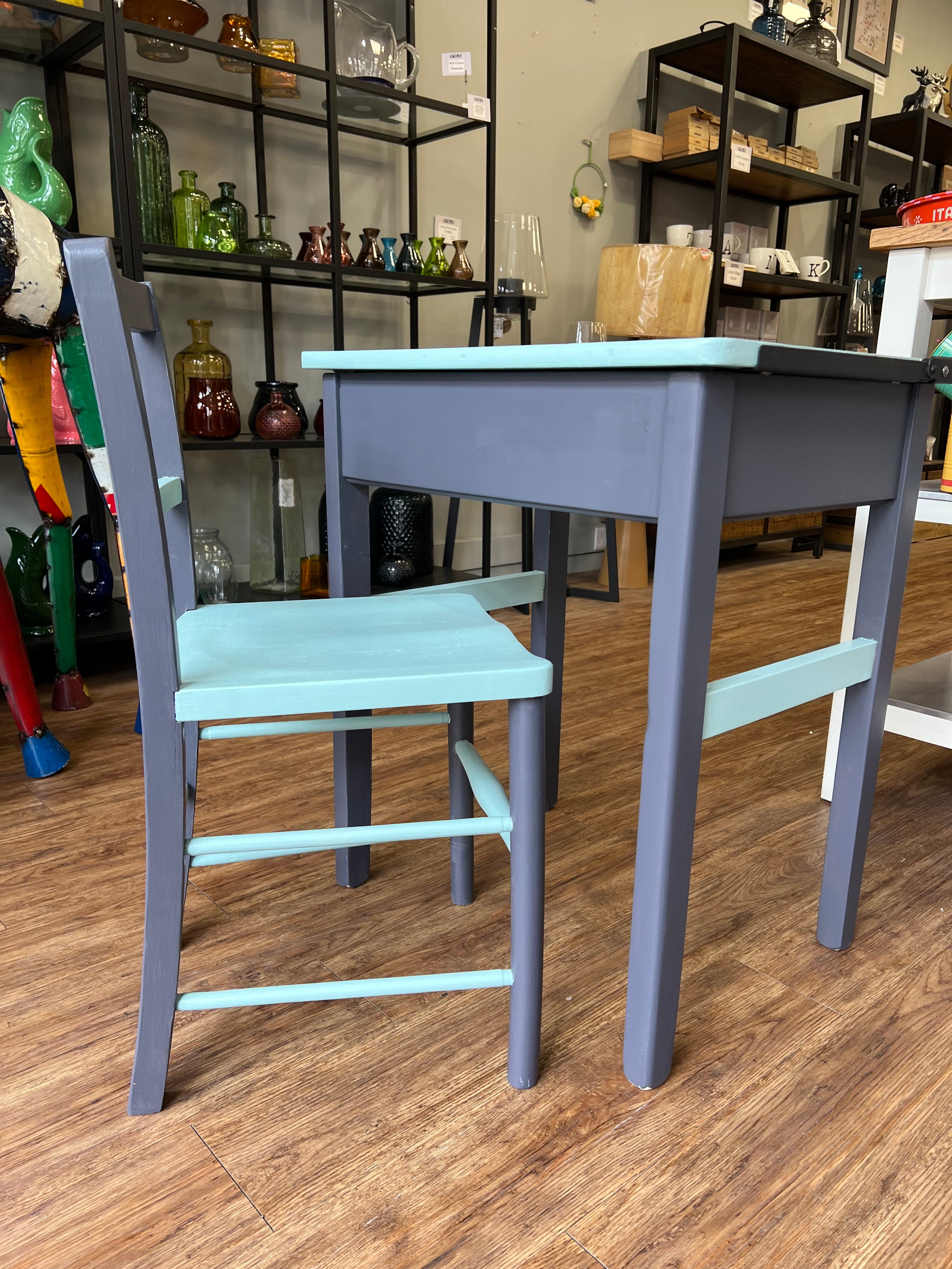Childs Desk & Chair