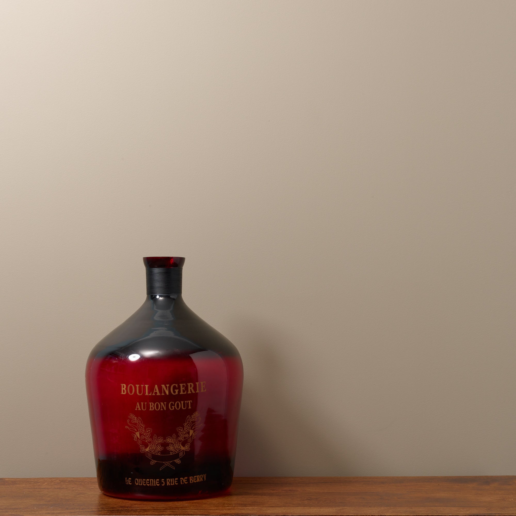 Dangerous Dave - Peel & Stick Paint Sample