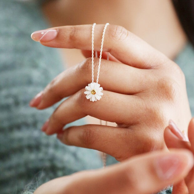 White Enamel Daisy  Necklace