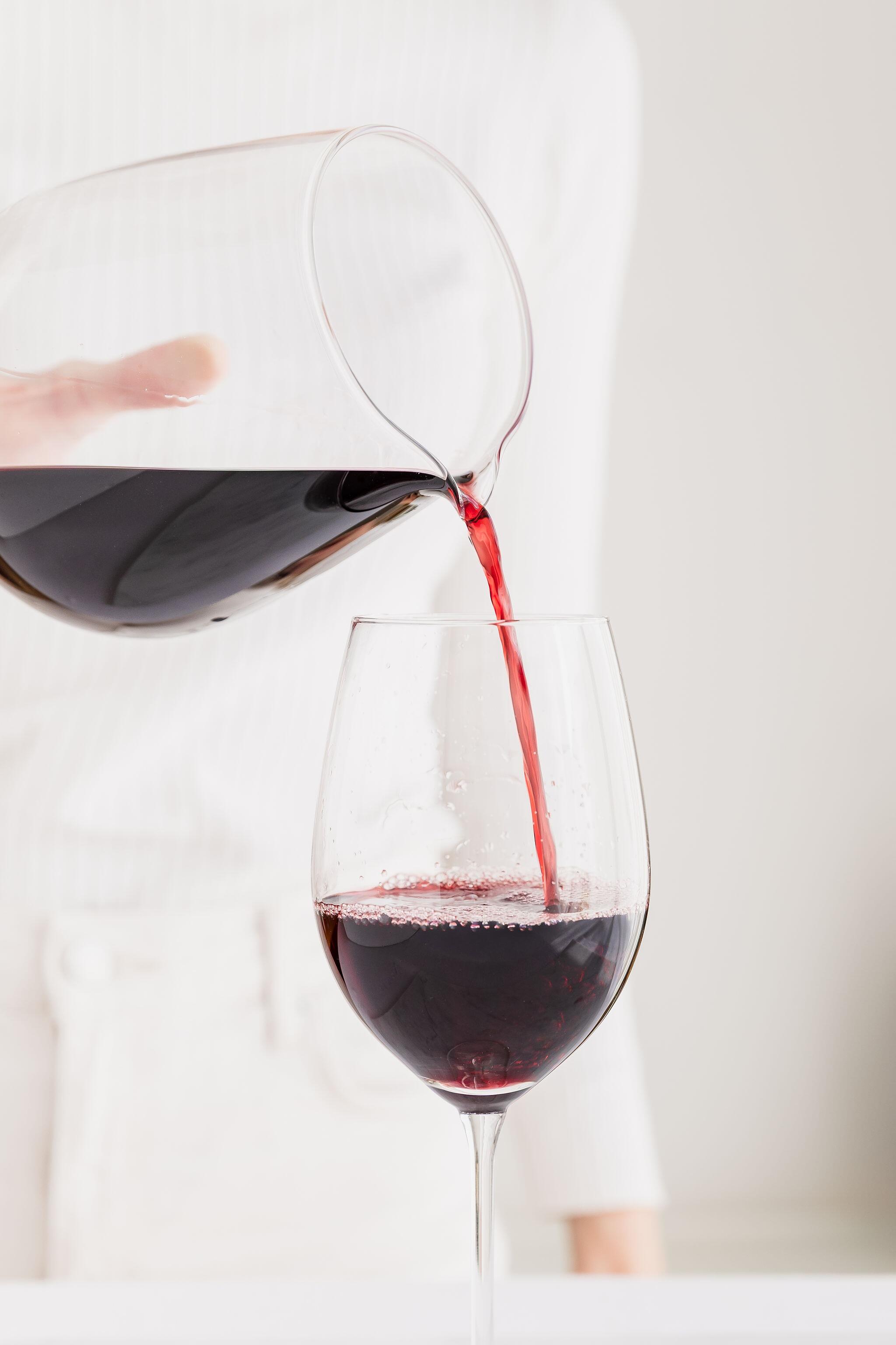 The Grand Pour Decanter