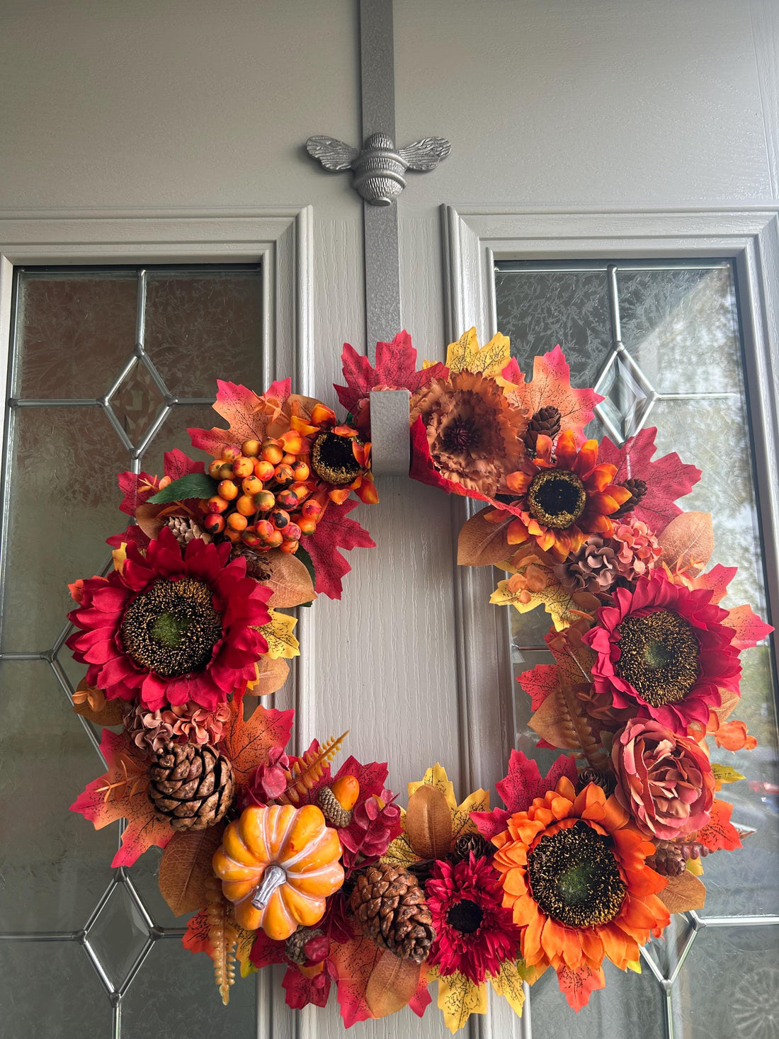 Bee Wreath Hanger