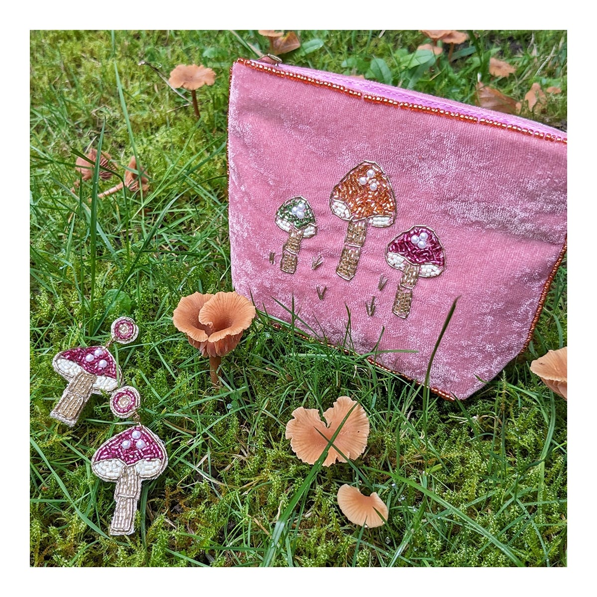 Mushroom Motif Beaded Purse