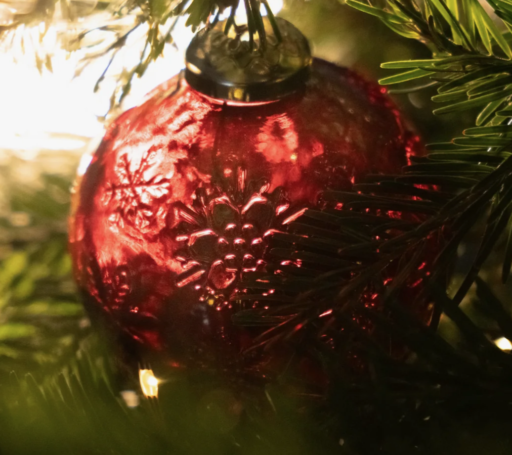 Patterned Glass Bauble - Red