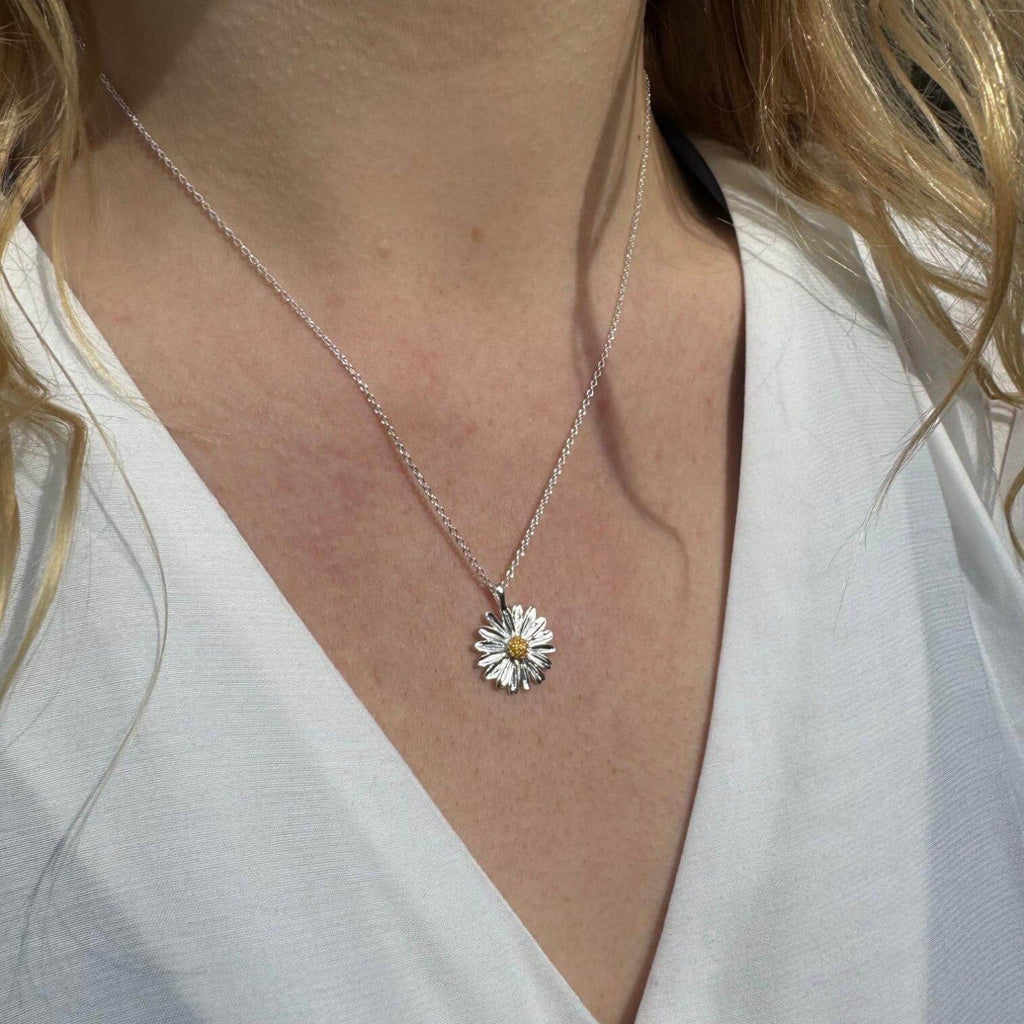 Daisy Necklace