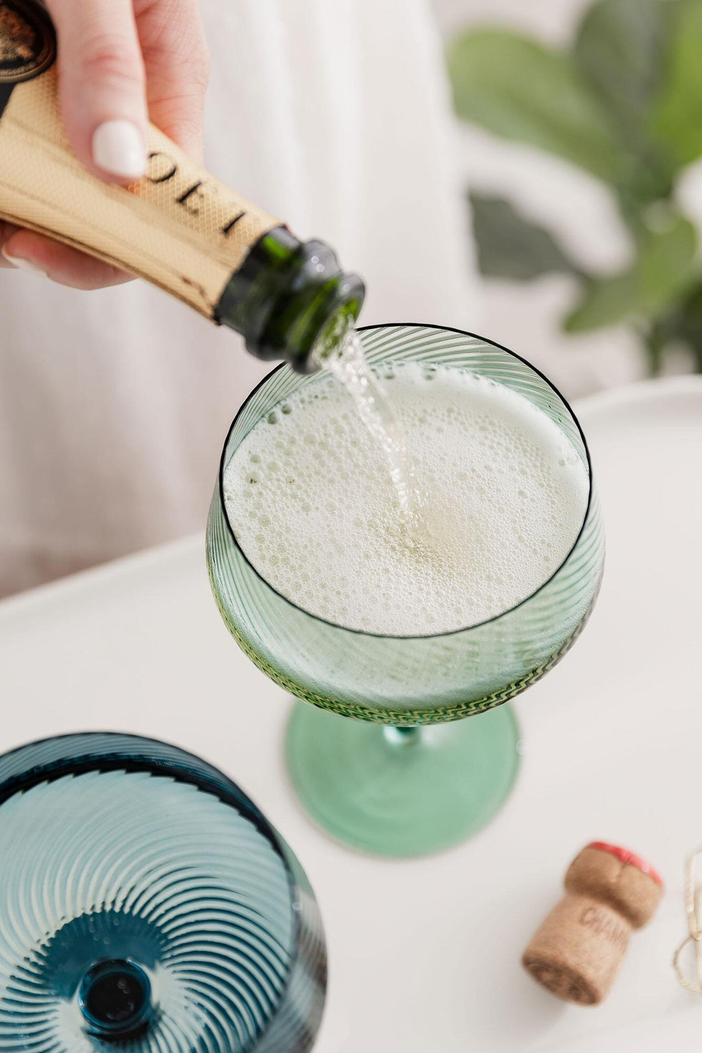 Twist Champagne Coupes – Set of 2 Blue/Green