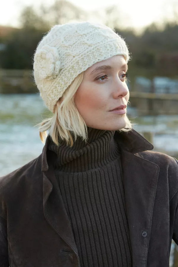 Chamonix Flower Beanie - Cream