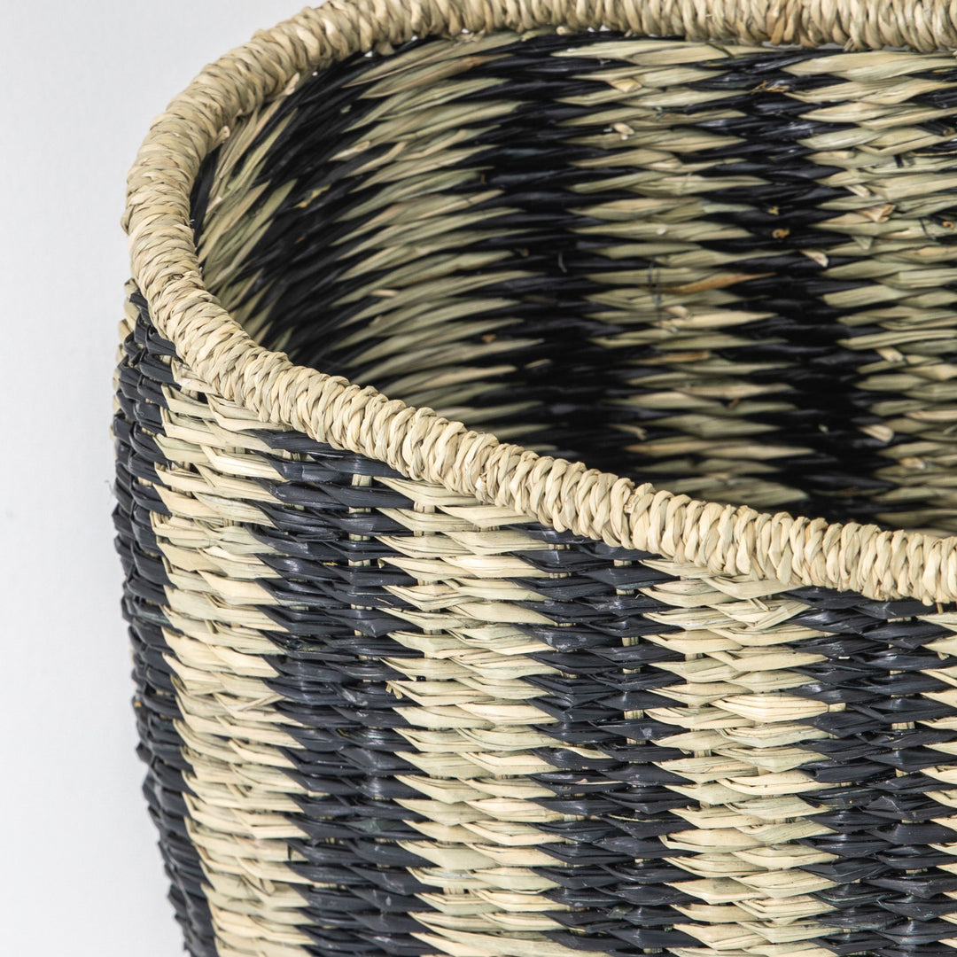 Aleki Seagrass Wall Basket - Small