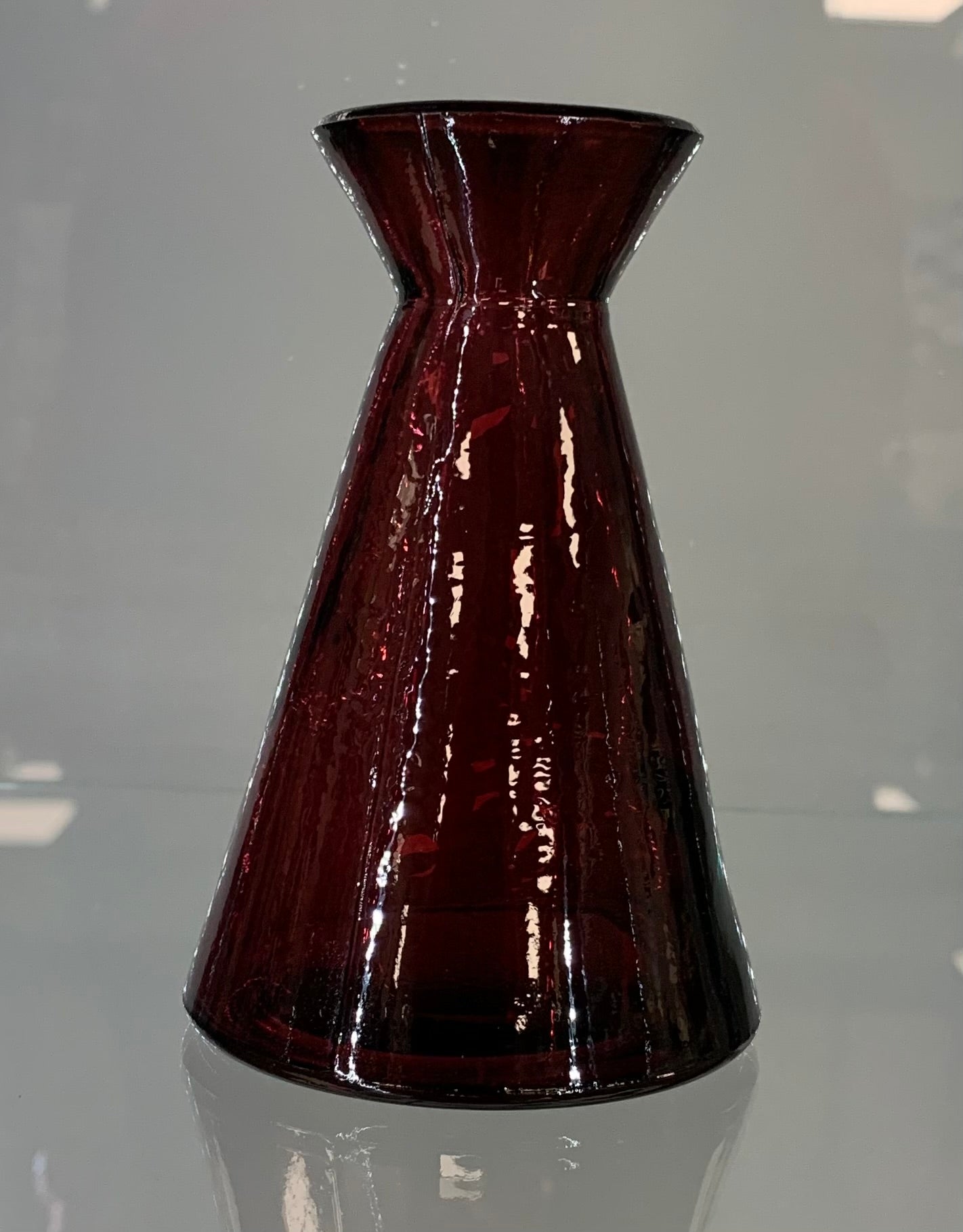 Tarifa Straight Bud Vase