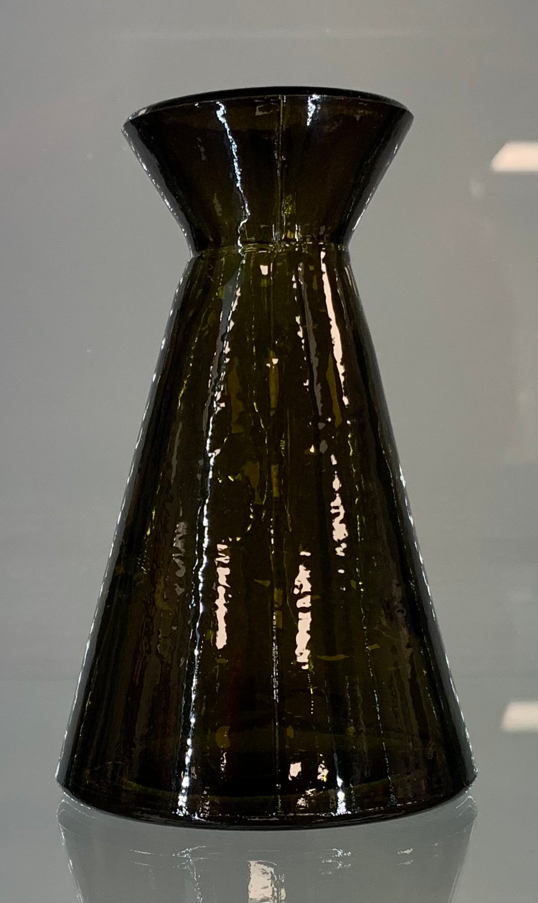 Tarifa Straight Bud Vase