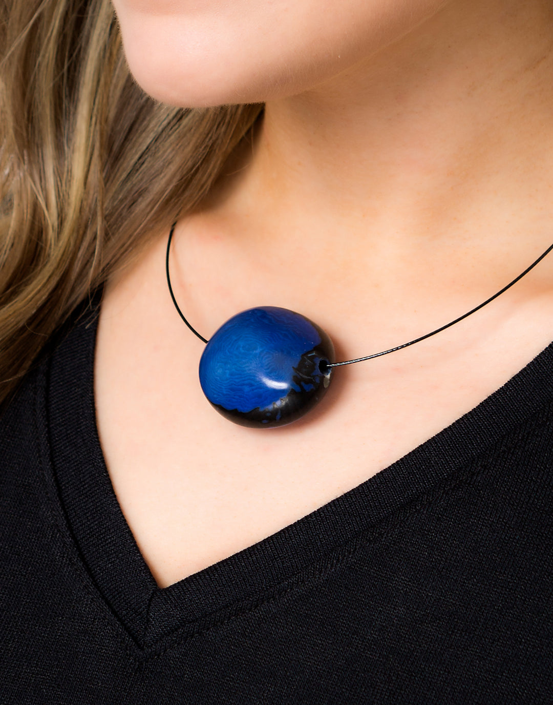Flattened Seed Wire Necklace - Cobalt