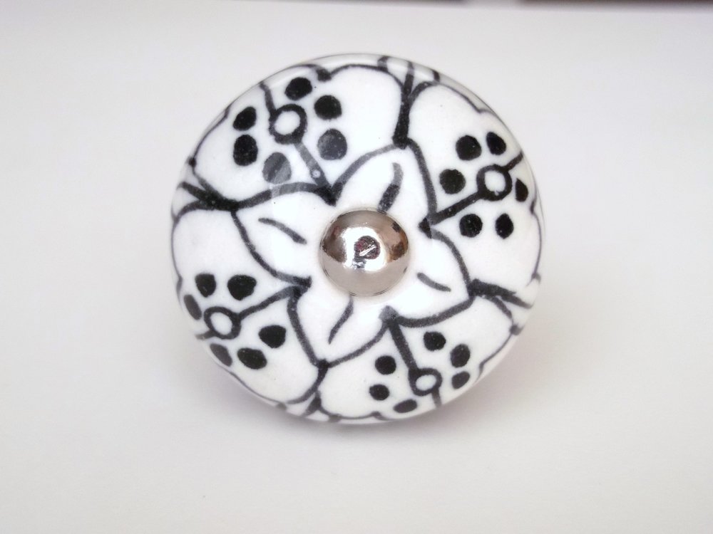 White and Black Flower Pattern - BDSC-20