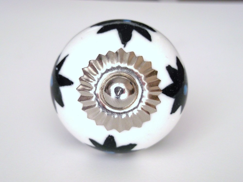 White with Black Flowers - BDSC-11