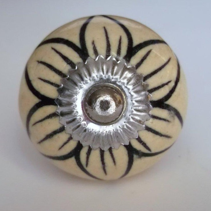 Light Brown and Black Flower Knob