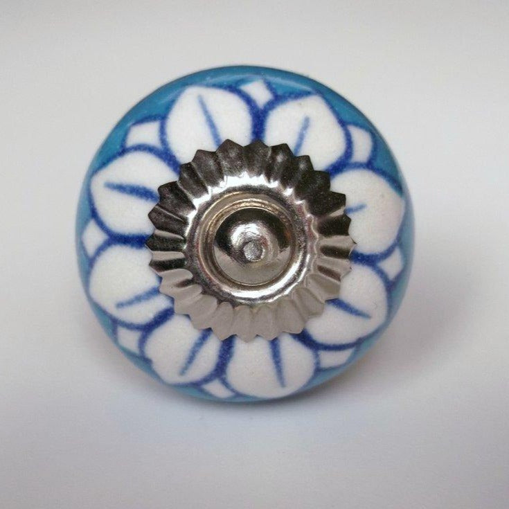 White and Blue Flower Knob
