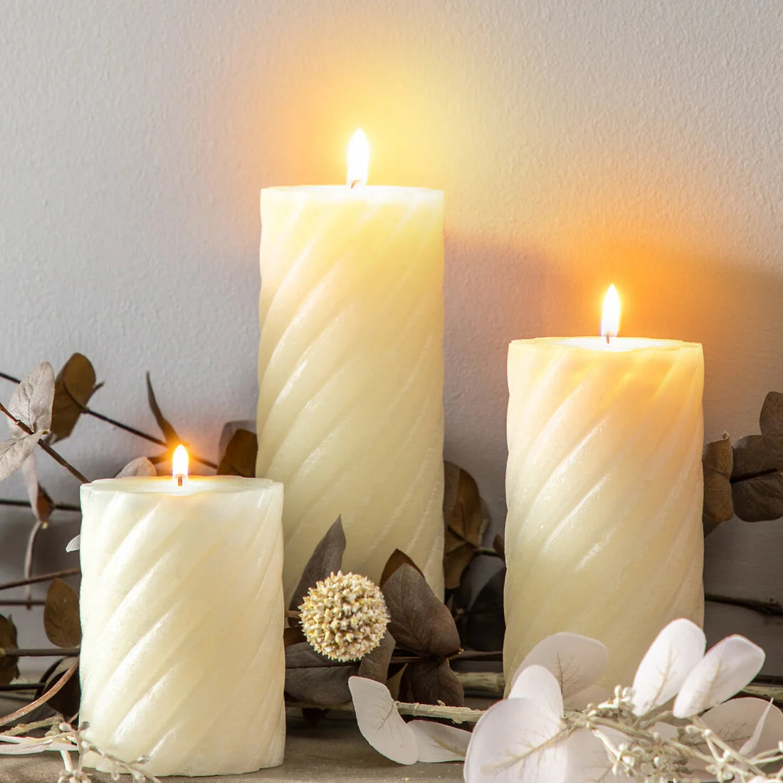 Ivory Pillar Candle Twist - Medium