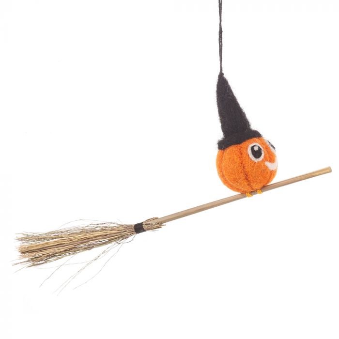 Flying Pumpkin Felt Hanging Decoration